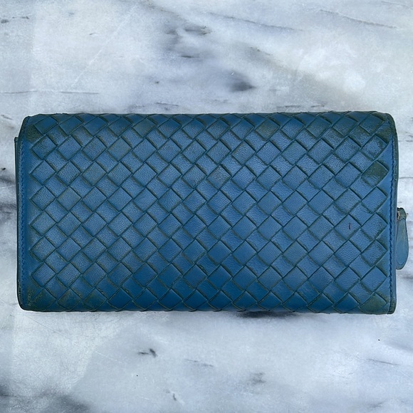 Blue Bottega Veneta woven leather long snap wallet w/ zipper pouch, casual vibe - Picture 2 of 16